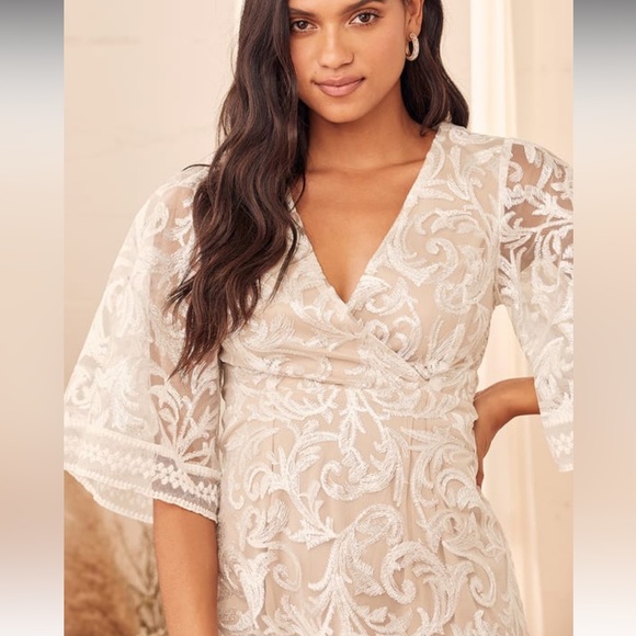 Lulu’s White Bridal Dress - Picture 3 of 16